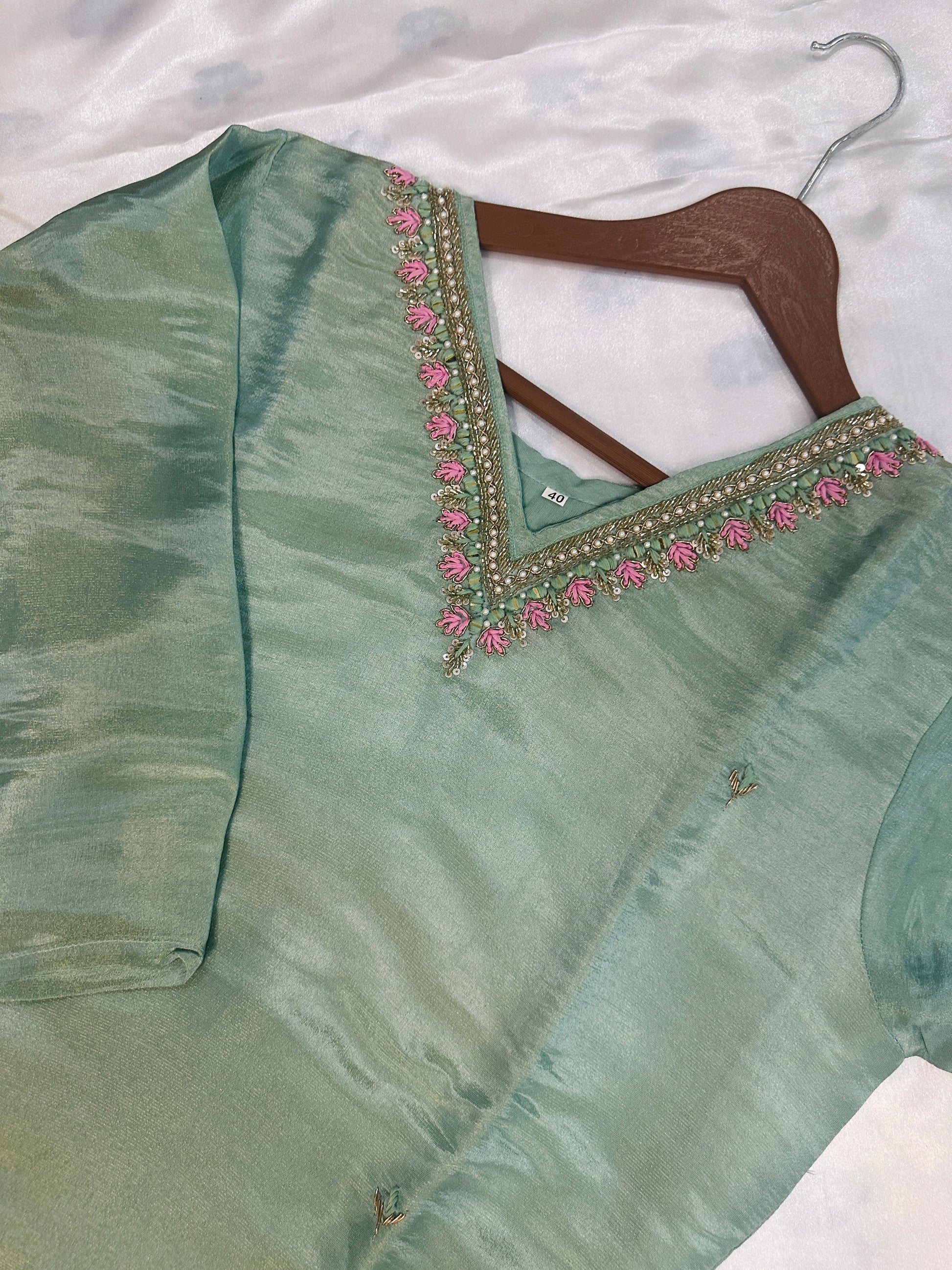 Minimal Salwar Set